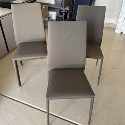 Metal / Fabric  Covered Stacking Chairs (Set Of 8)