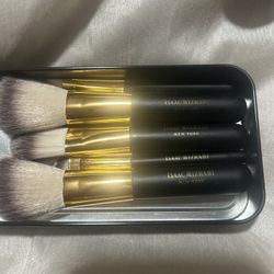 Isaac Mizrahi New York Makeup Brush Set