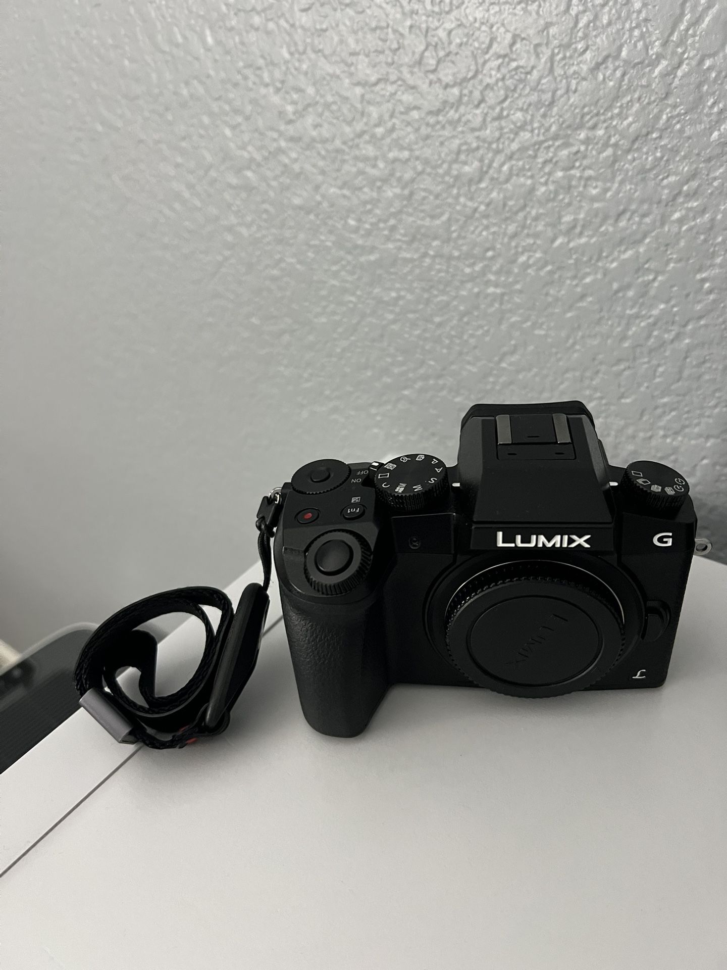 LUMIX G7 With kit Lens Prime And 100 300 Zoom