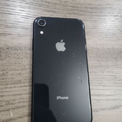 iPhone XR 64gb AT&T Cricket 