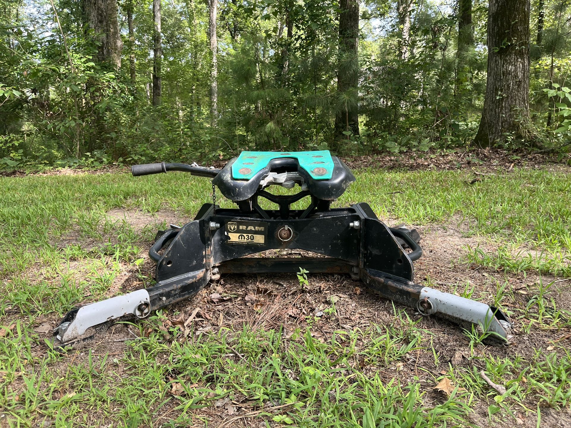 Ram Fifth Wheel Hitch Mopar 2020 , 30,000 Lb Capacity