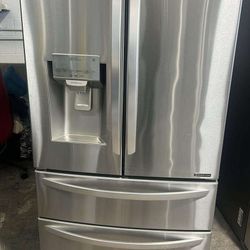 Refrigerator Lg 4 Door Working Great 