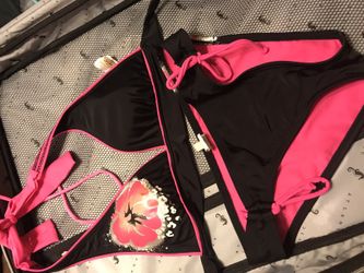 Two pieces bikini set, size small. $15