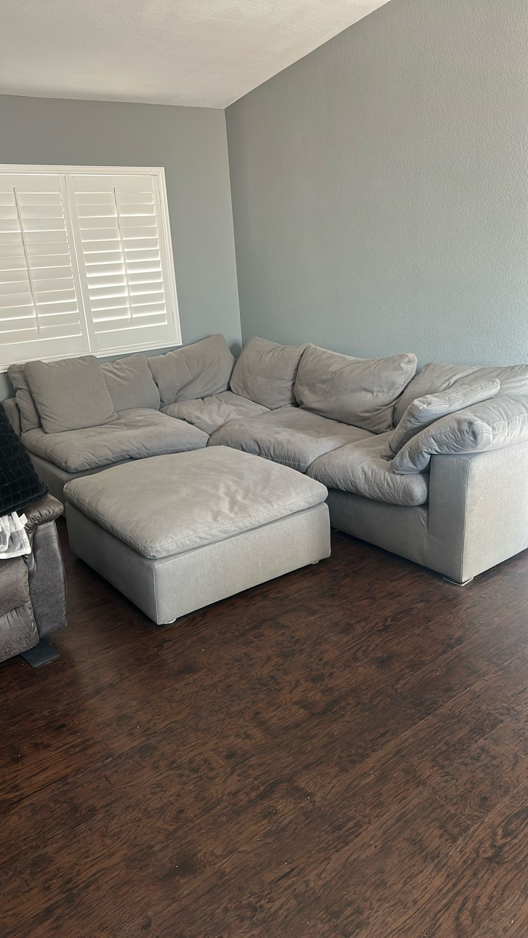 Like New Sectional Couch