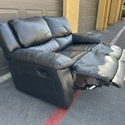 Recliner Loveseat 