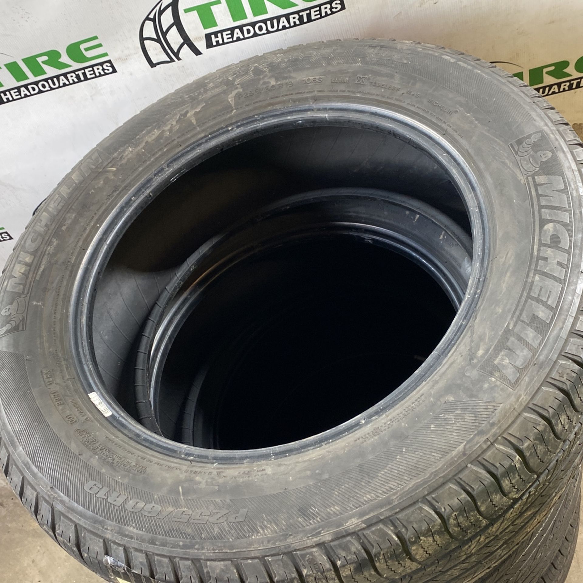 255 60 19 255/60R19 Michelin Latitude Set Of (4) Tread Depth 8/32” for