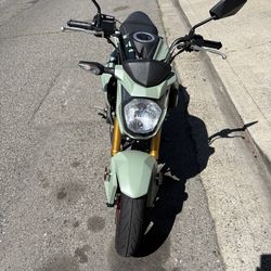 2023 125zpro