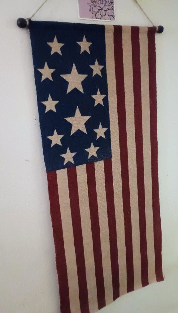 Americana Home Decor Lot