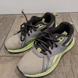 Boys Reebok Shoes Size 2