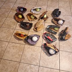 BASEBALL GLOVE RH SIZES 11" TO 12in   $30 EACH ONE  FIRM PRICE 