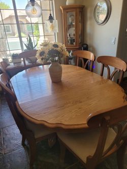 Oak Table & Chairs