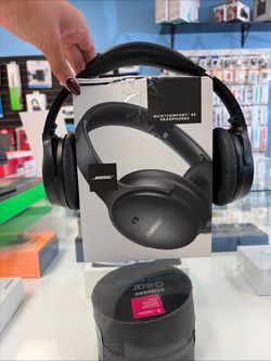 Bose QuietComfort SE Wireless Around Ear Headphones ANC Authentic - Black