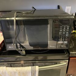 Microwave LG 20” X 14”