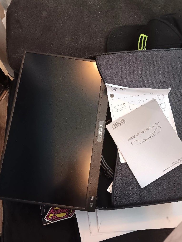 AsusTek LCD Monitor