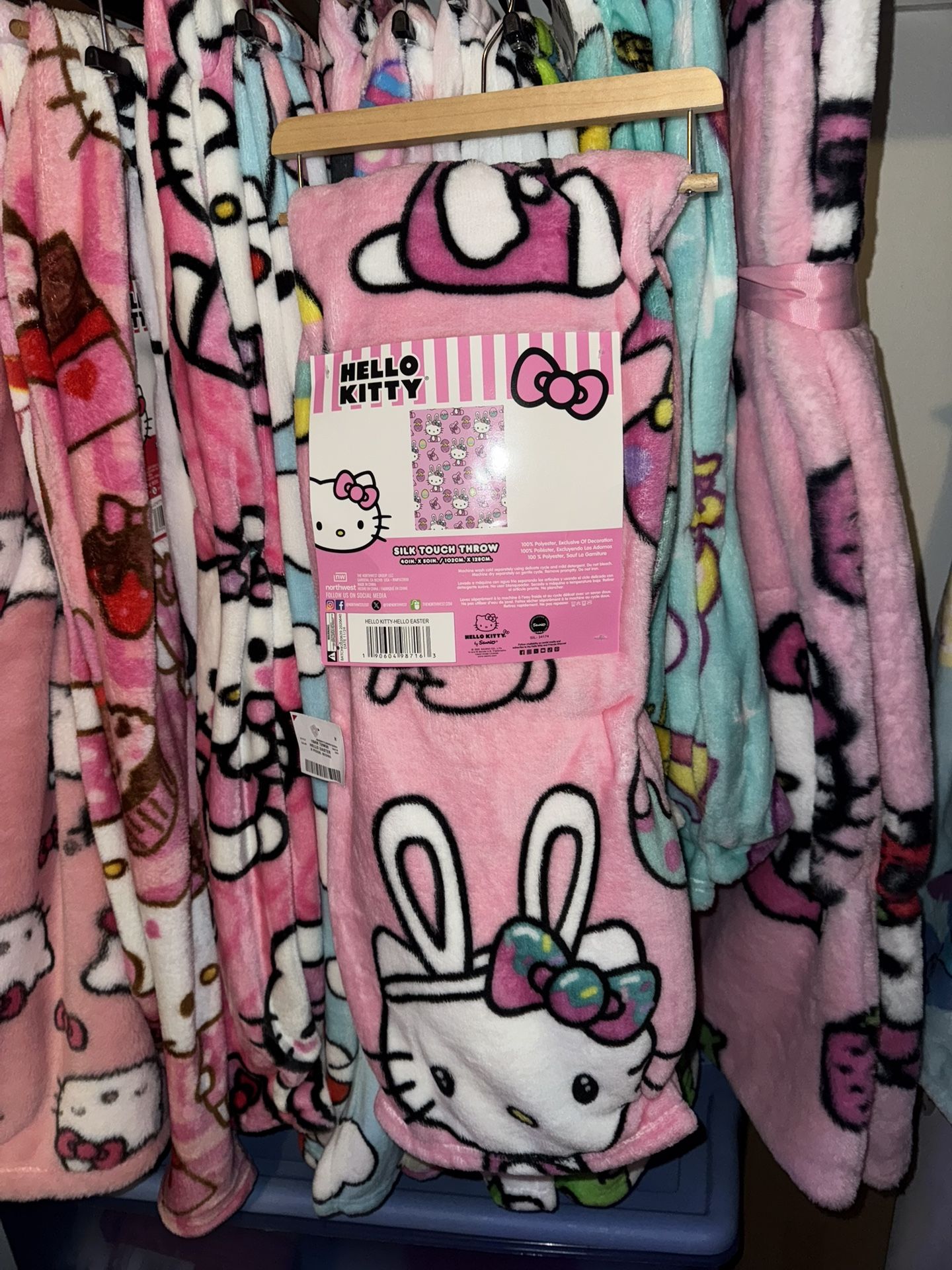 NWT Hello Kitty Baby Blanket