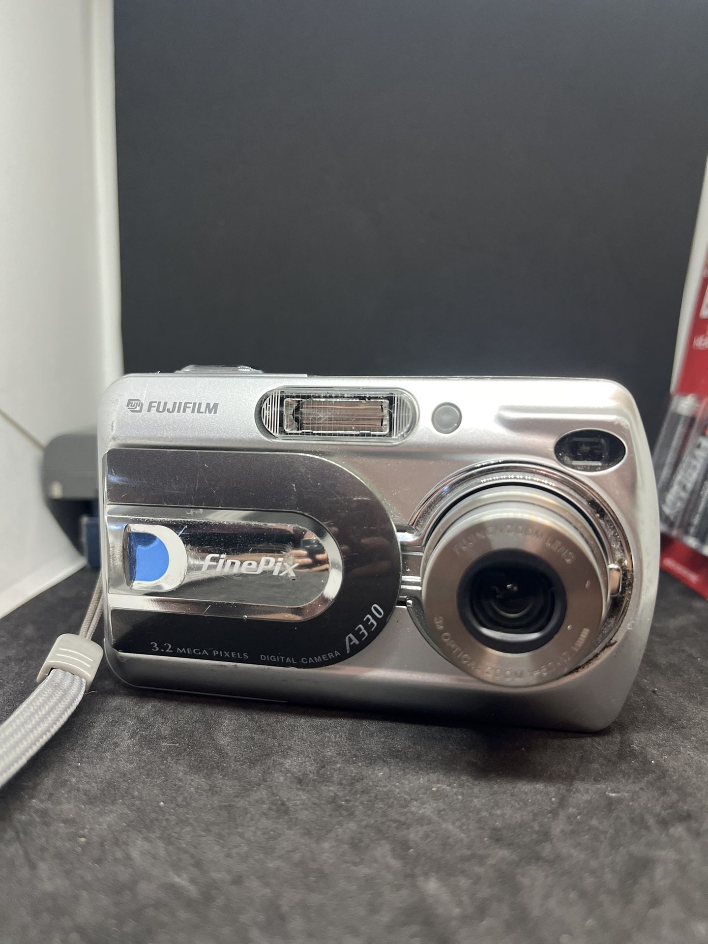 Fujifilm FinePix A330 3.2MP Compact Digital Camera Silver