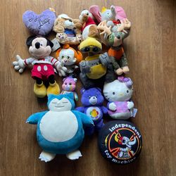 Lot of 13 Plush Toy Characters