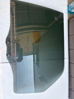 2008-2011 Ford Escape Rear Left Window Glass