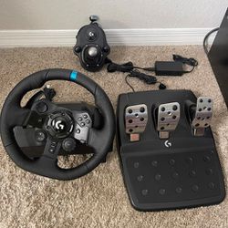 Logitech G923 Driving Force Racing PLAYSTATION/PC/Xbox