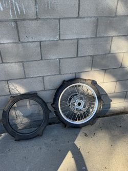 Yamaha -125 Sand tire And Rim