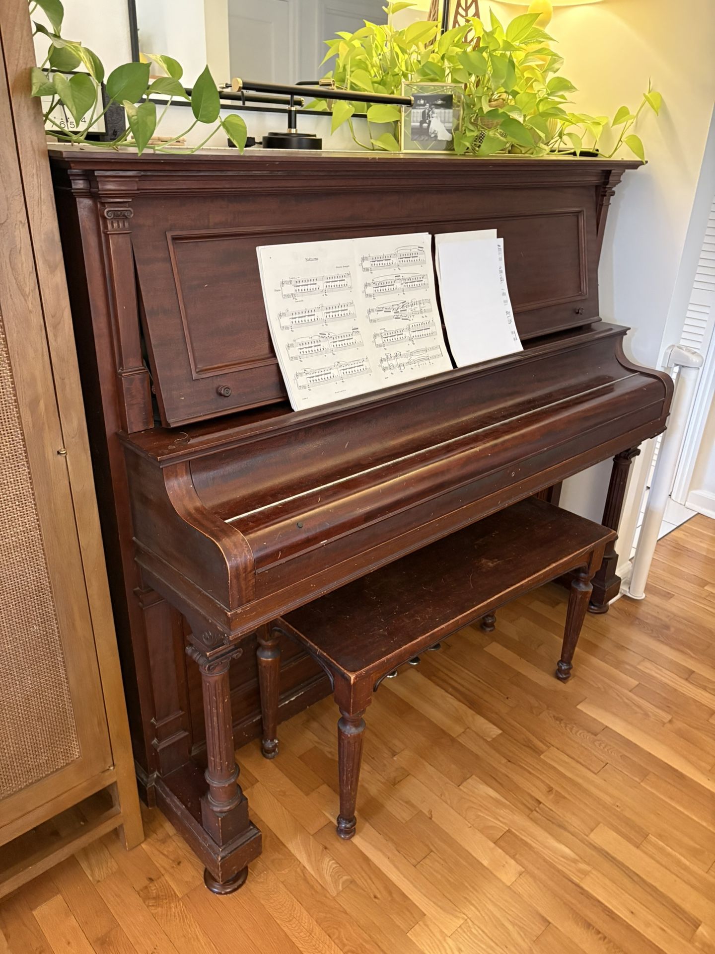 Functioning 1910 Upright Grand