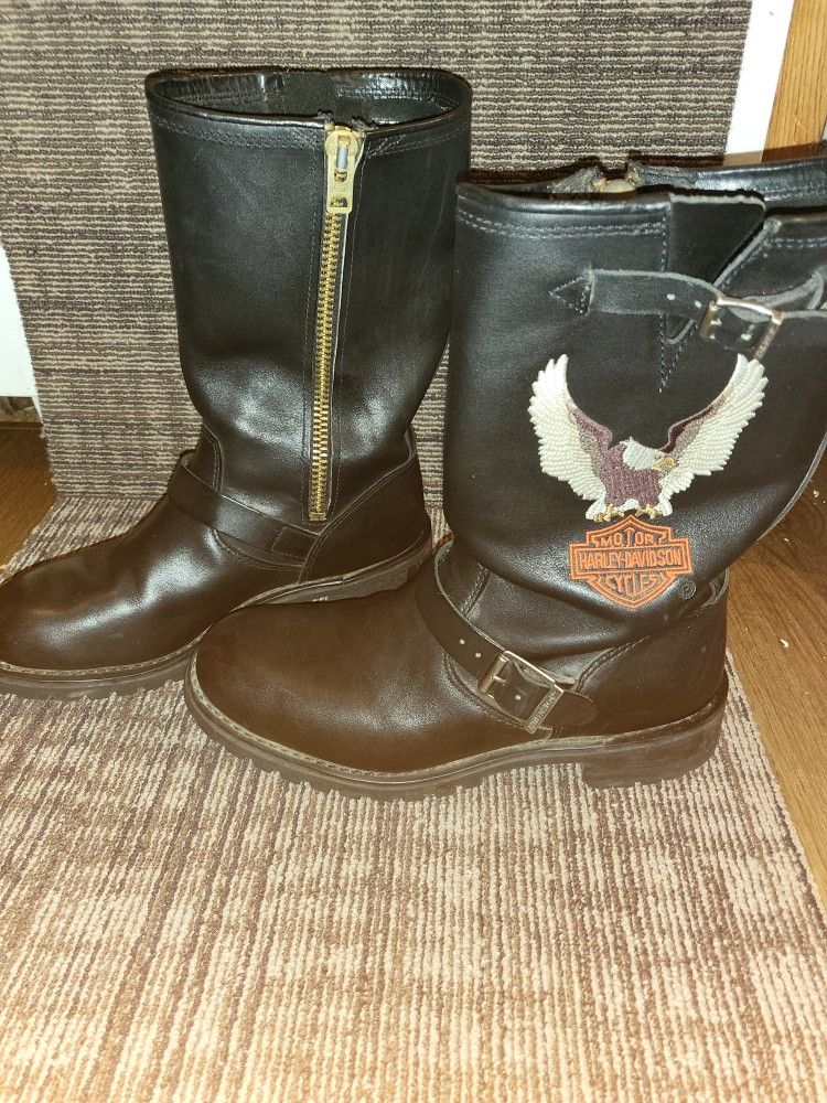 Harley Davidson Boots Lightly Used With Inside Zipper