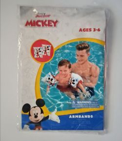 Mickey swim arm bands