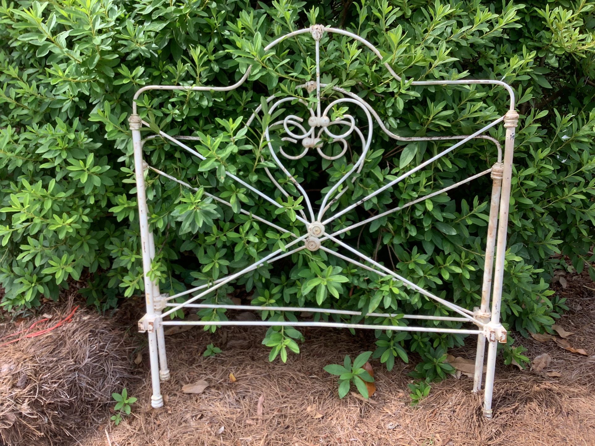 Steel Bed Frame Antique Very Sold Frame $30 Single