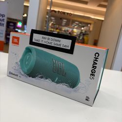 JBL Charge 5 Bluetooth Speaker New 