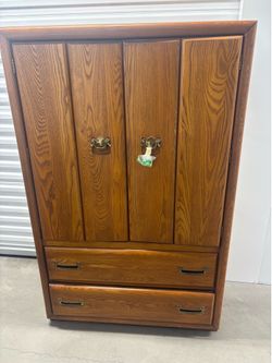 Amorar Dresser