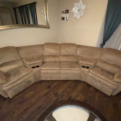 Sectional sofa, four seater with 4 cup holders