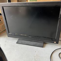32” Vizio TV