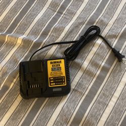 Dewalt Battery Charger DCB112