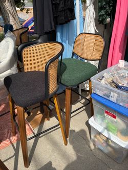 Bar stools no pair singles
