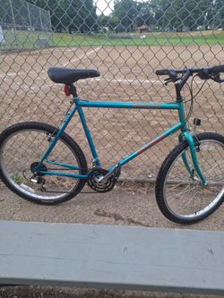 Specialized Hardrock Sport –commuter  / Gravel