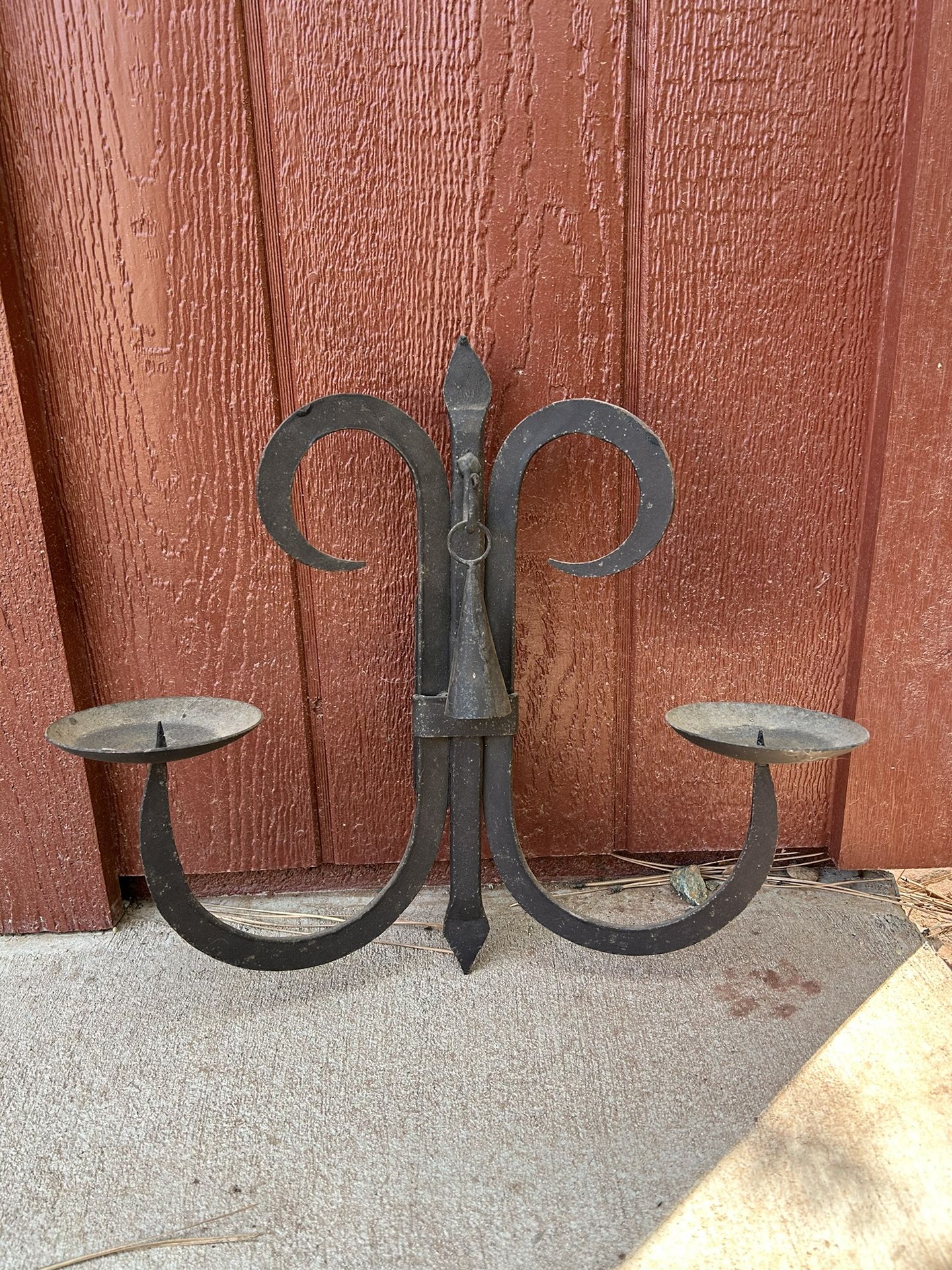 Cast iron pilar candle holder