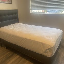 Fairly New Twin Bed With Drawers 
