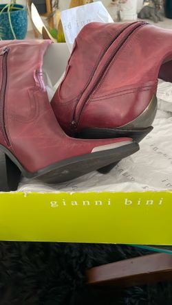 Gianni Bini “ SIZE 075M - COLOR DARK RAISIN