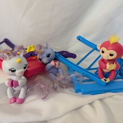 Fingerling Lot Of 3 And Swing All Working