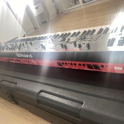Roland V-stage 76
