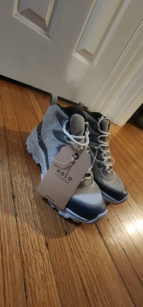 Womens Hiking Boots BRAND NEW W/ TAG