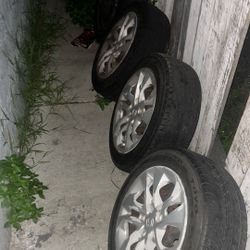 Honda Tires Used 215/55r16 Need Gone 