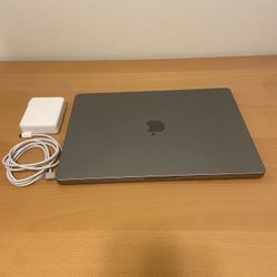 MacBook Pro 16” M1 2021 (16GB Memory, 512GB SSD)