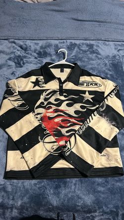 Long sleeved Graphic Shirt