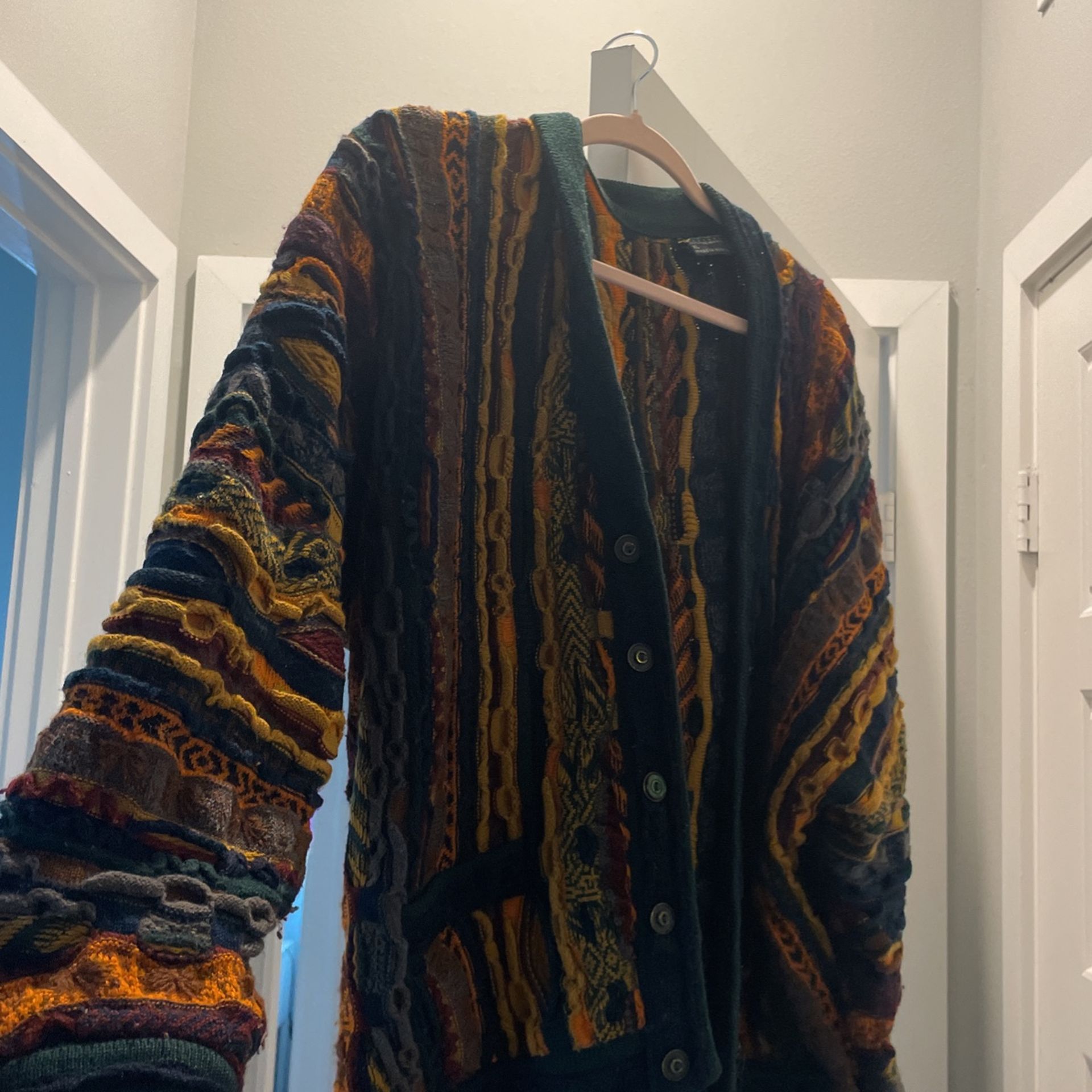 AUTHENTIC vintage XL COOGI!