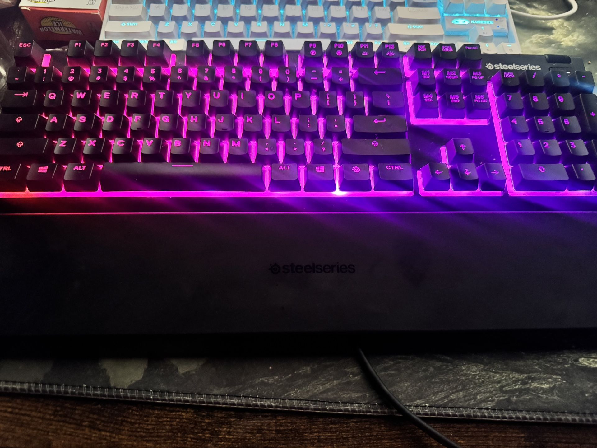 Wired Apex 3 RGB Gaming Keyboard No Damage.
