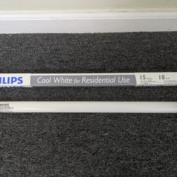 Philips 15W 18-Inch T8 Cool White Light Bulb