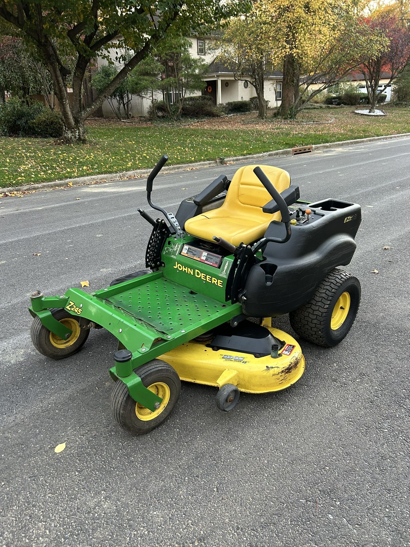 John Deere Zero Turn Mower - Low Hours