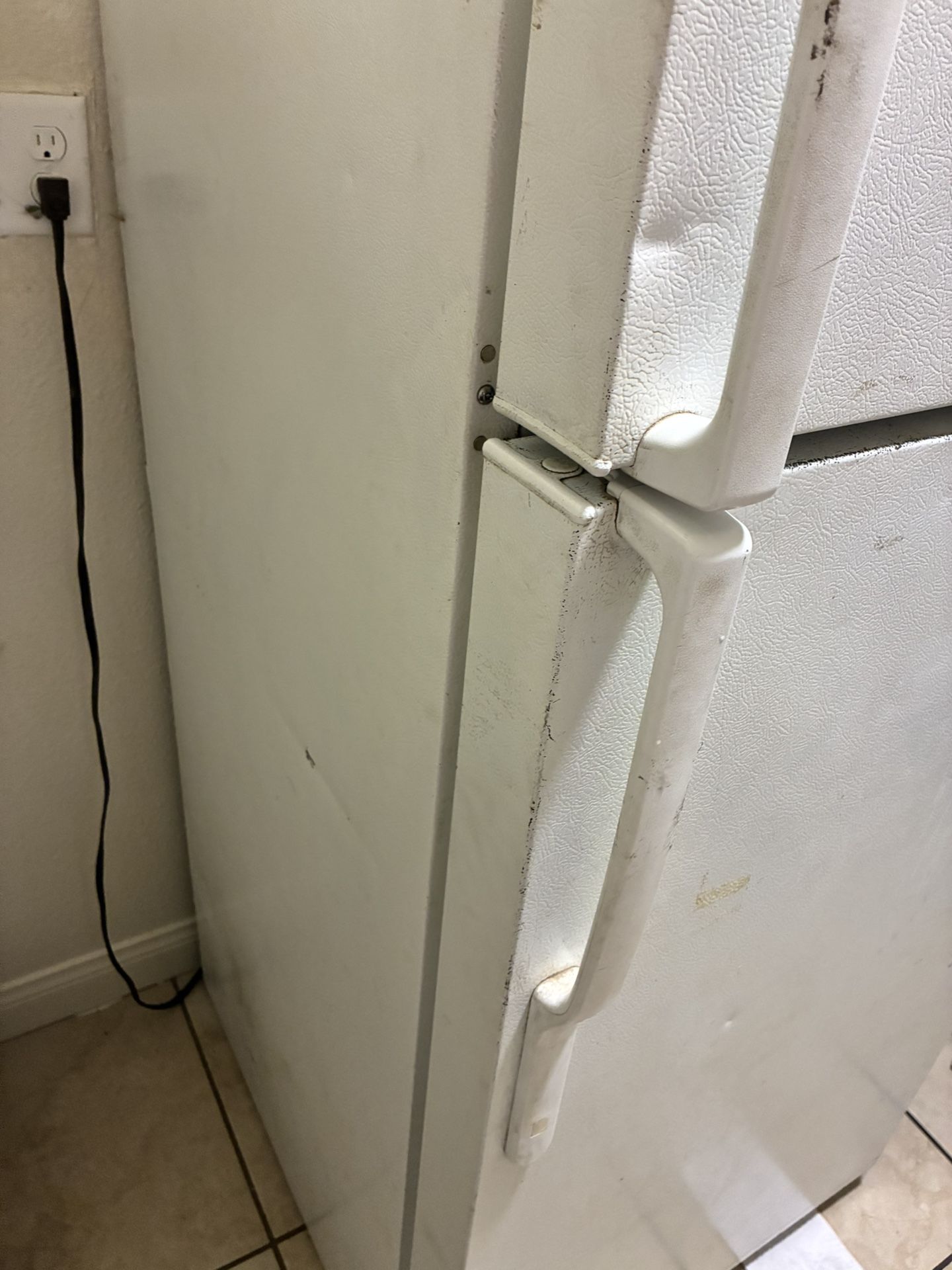 GE refrigerator