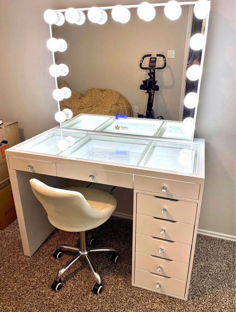 Brand New Vanity